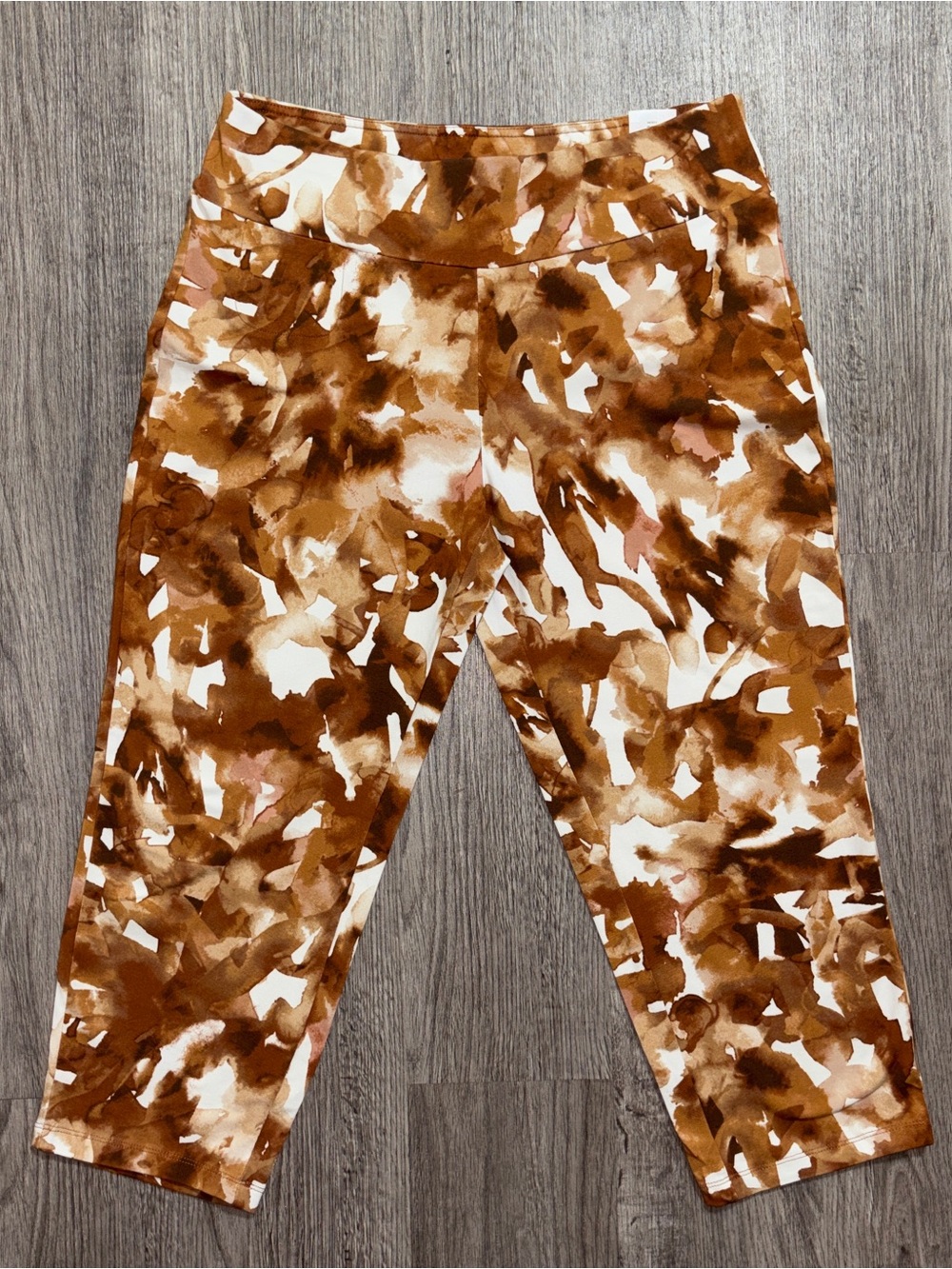 Susan Graver Weekend Size MP Brown Abstract Cropped Leggings Petite $51.98